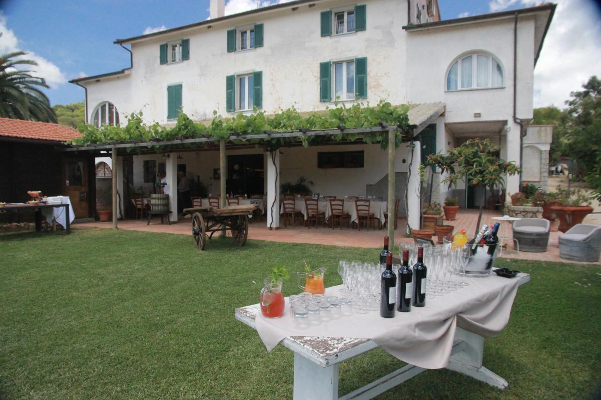 Azienda Agricola Sapereta Porto Azzurro Exterior photo